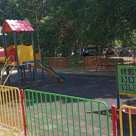 Milkova, Floor 1, Free Parking, 100 Sq M *